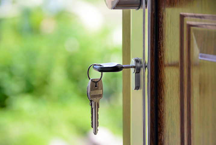 A2B Locks are able to provide local locksmiths in Alton to repair your broken locks. 